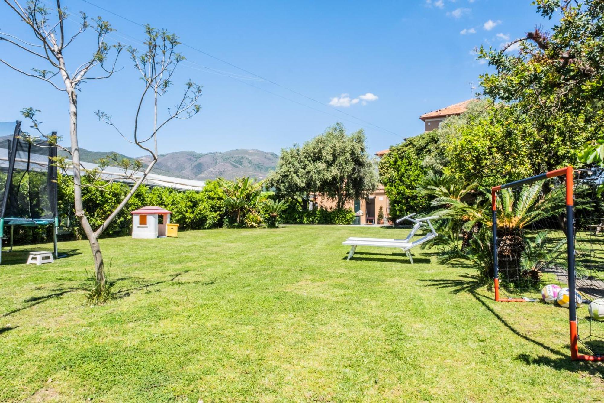Agriturismo Giorgi Appartamenti In Riviera Ligure อัลเบงกา ภายนอก รูปภาพ