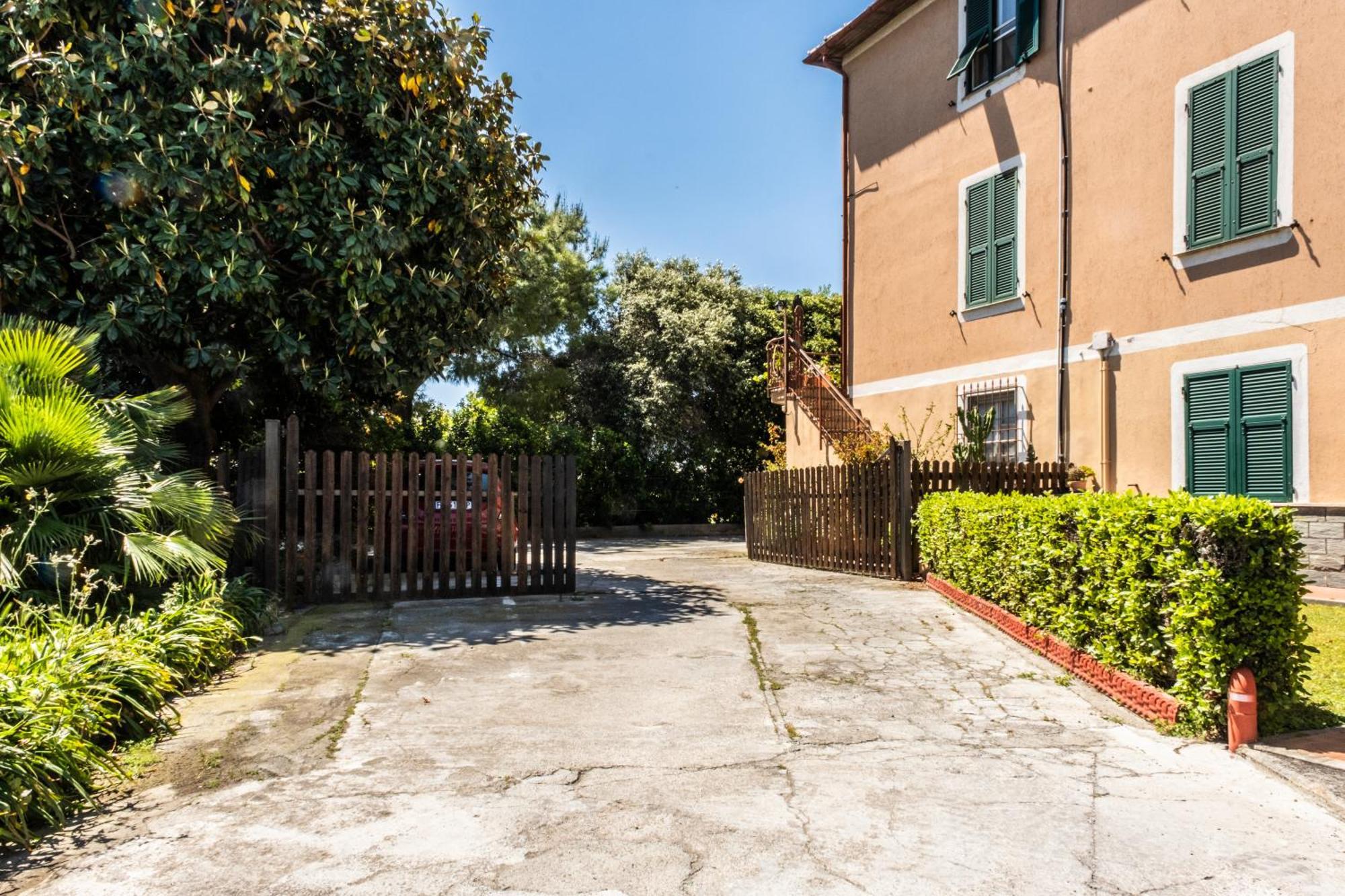 Agriturismo Giorgi Appartamenti In Riviera Ligure อัลเบงกา ภายนอก รูปภาพ