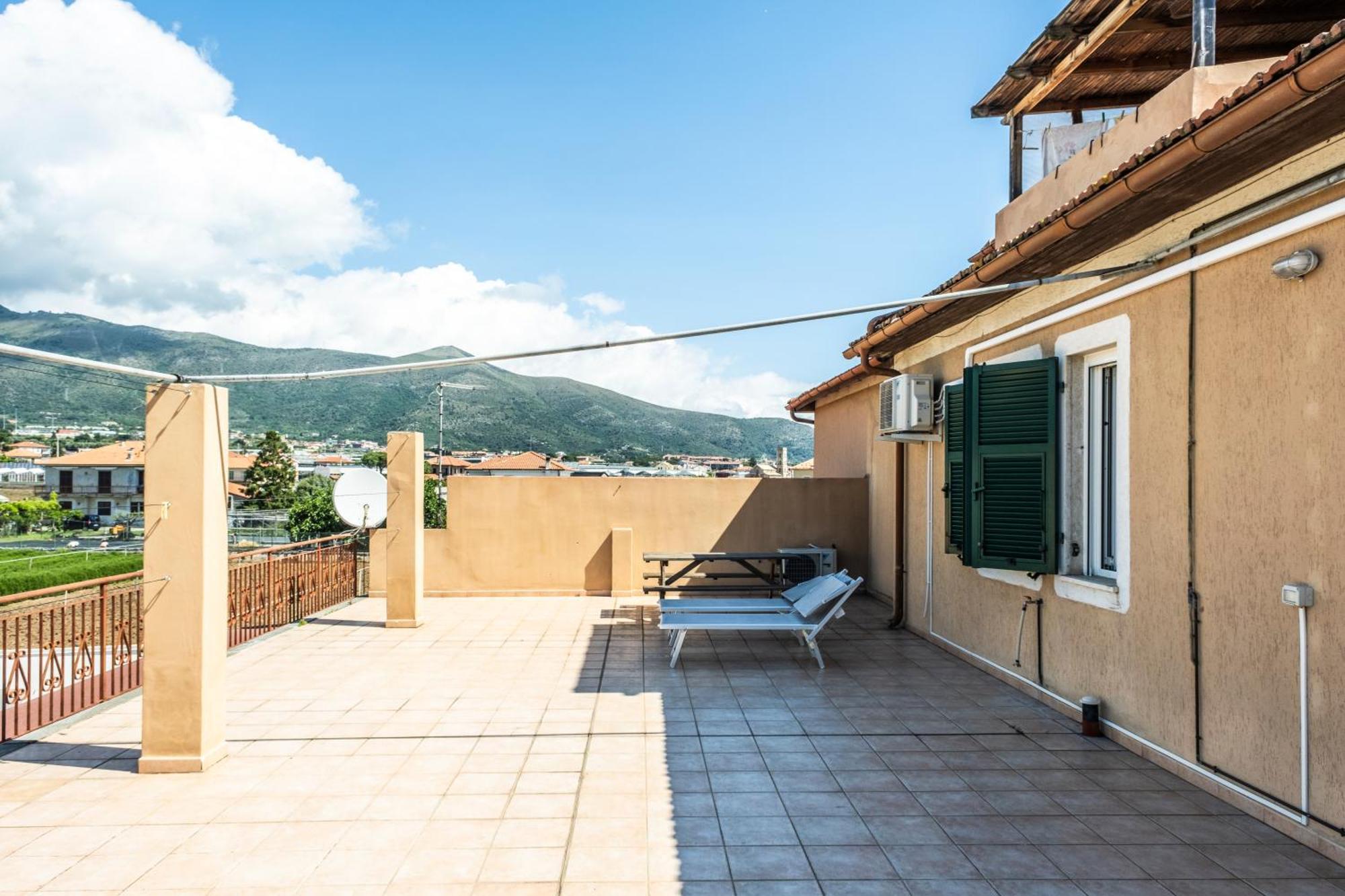 Agriturismo Giorgi Appartamenti In Riviera Ligure อัลเบงกา ภายนอก รูปภาพ